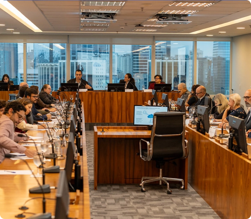 Representantes de empresas e instituições participantes do MES
