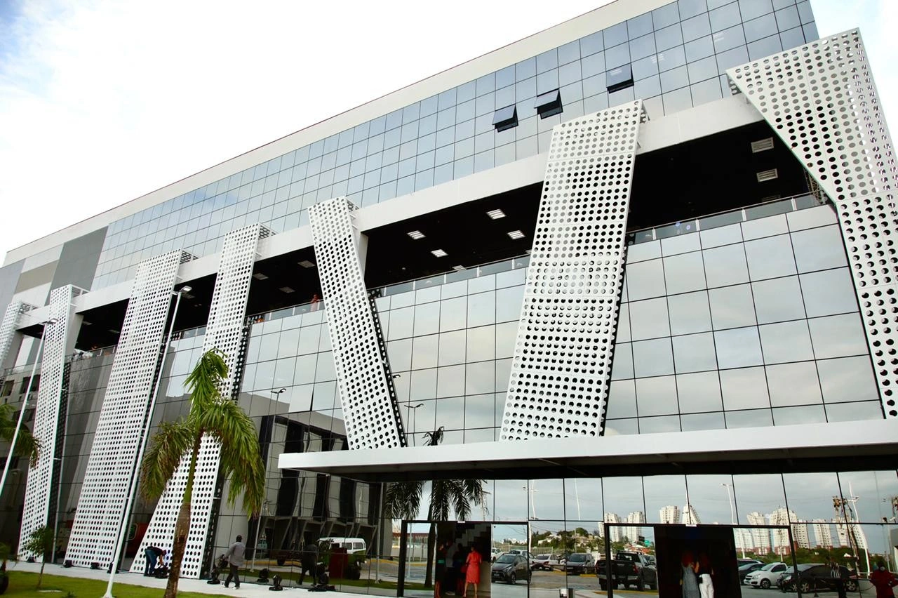 Fachada do Centro de Inovação SESI - FIEB